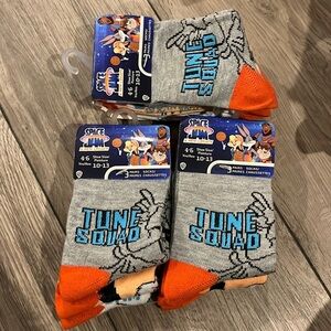 NWT lot of 9 pairs of socks Space Jam size 10-13